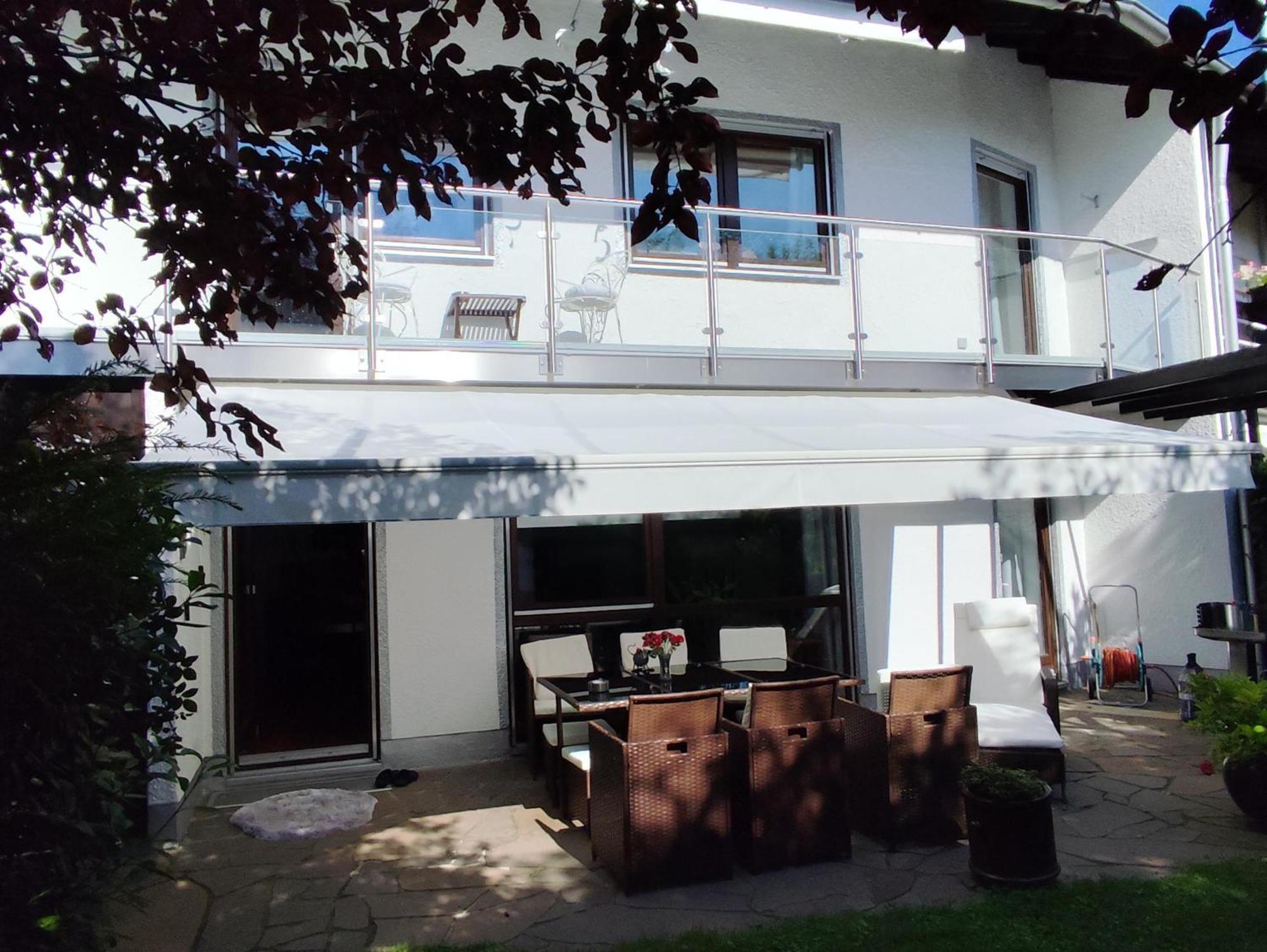 Elegant-Terraced-House-With-Bikes-Near-The-Lake-Children-At-Least-6-A-Old Starnberg Buitenkant foto
